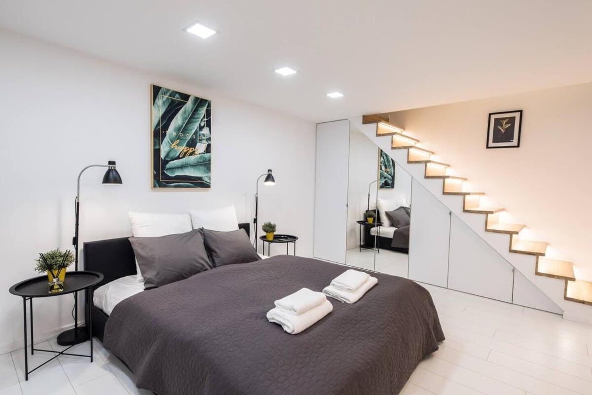 Renovated Design Apartment Close To The Danube Будапеща Екстериор снимка