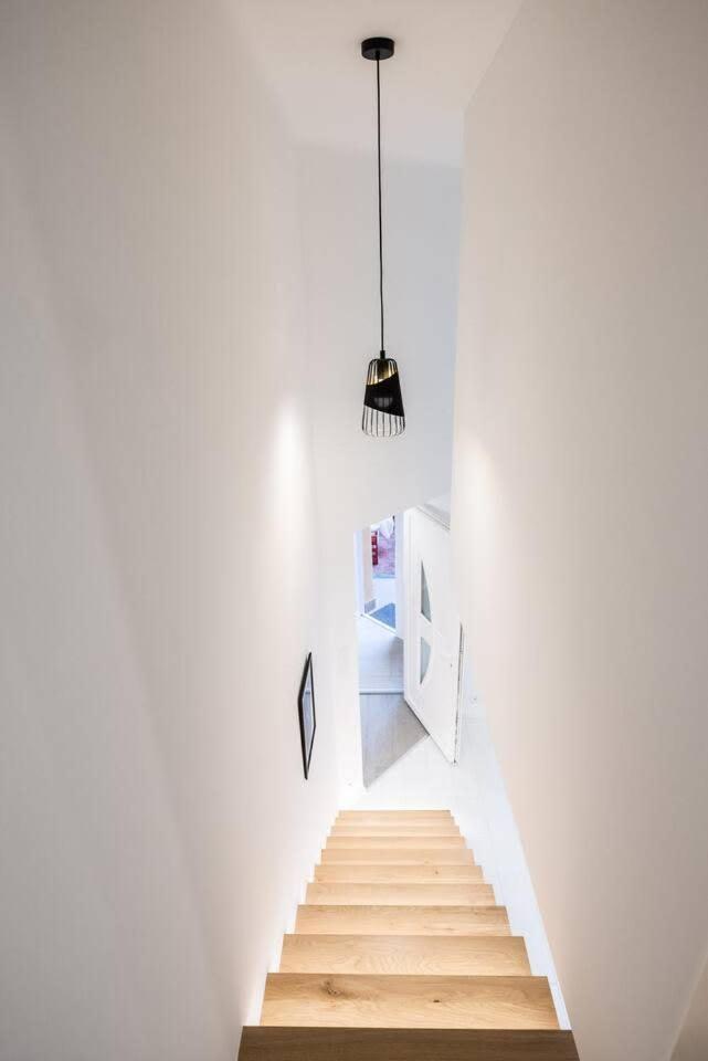 Renovated Design Apartment Close To The Danube Будапеща Екстериор снимка