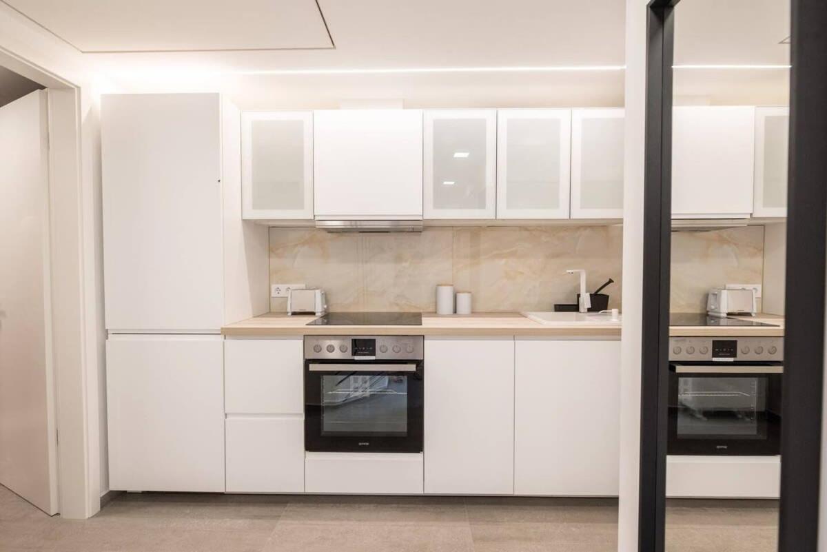 Renovated Design Apartment Close To The Danube Будапеща Екстериор снимка